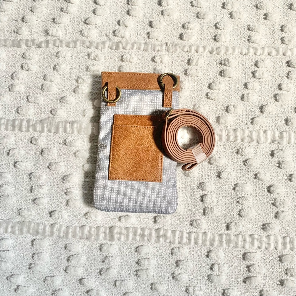 Thirty-One Phone Purse Grey/White with tan accent